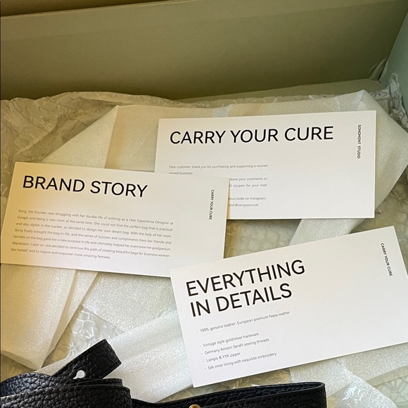 Songmont Luna Onyx Shoulder Bag with Gold Accents - Picture 12 of 14